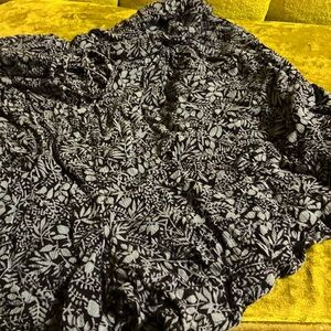 West Loop Blue Floral shorts